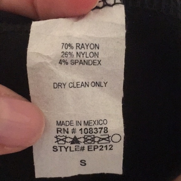 Amazing little black dress - Picture 6 of 7